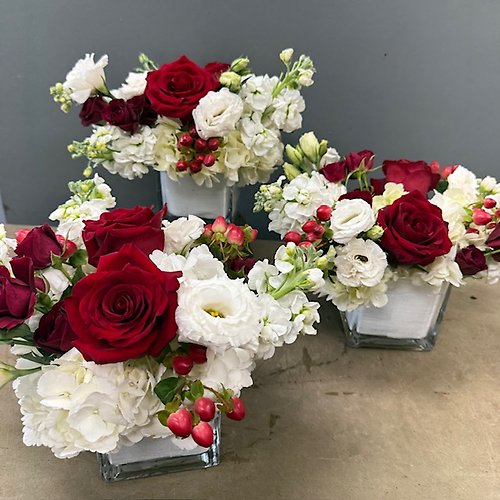 Red & White Elegance Centerpieces
