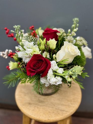 Festive Christmas Rose Burst